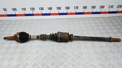 Привод передний правый