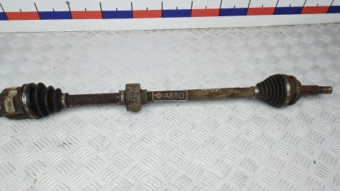 Привод передний правый