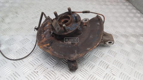 Ступица передняя левая