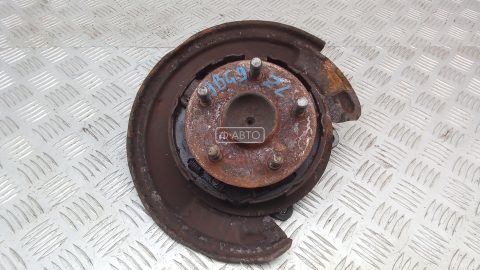 Ступица задняя левая