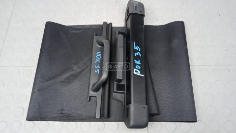 Шторка багажника