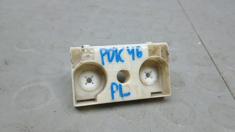 Крепление бампера переднее