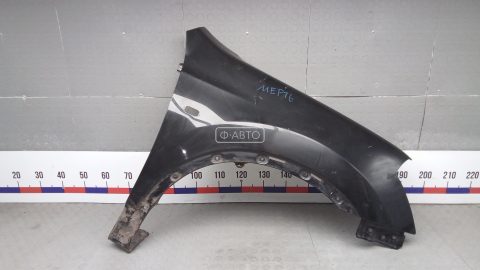 Крыло переднее правое