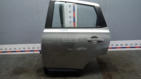 Дверь задняя левая