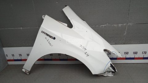 Крыло переднее правое