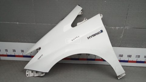 Крыло переднее левое