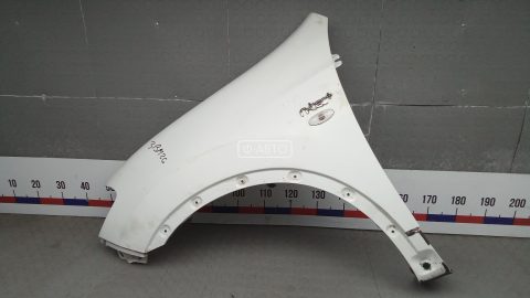 Крыло переднее левое