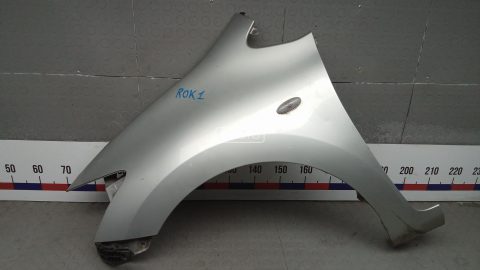 Крыло переднее левое