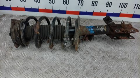 Стойка передняя правая