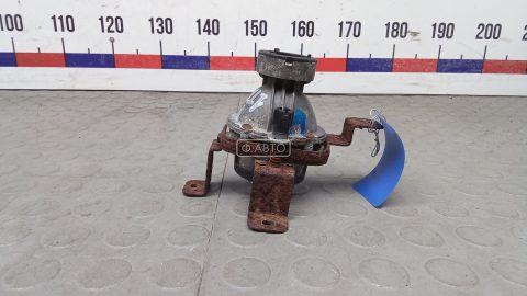 Фара галогенная правая передняя