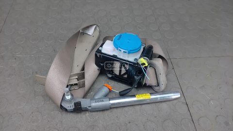 Ремень безопасности с пиропатроном сиденья переднего