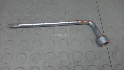 Ключ колесный