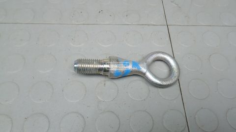 Крюк буксировочный