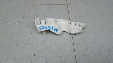 Крепление бампера переднее