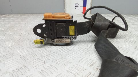 Ремень безопасности с пиропатроном сиденья переднего