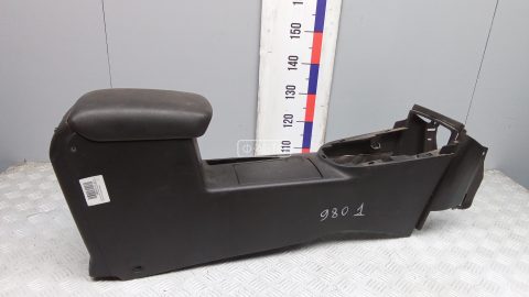 Подлокотник центральный