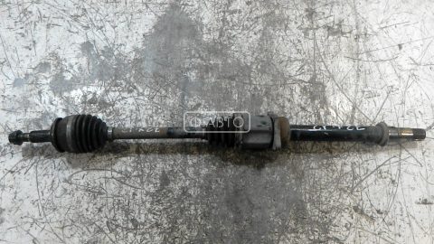 Привод передний правый