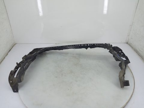 Крепление бампера заднее