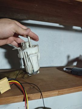 Топливный насос в сборе