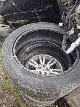 Шина автомобильная