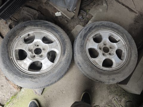 Колесные диски с шинами