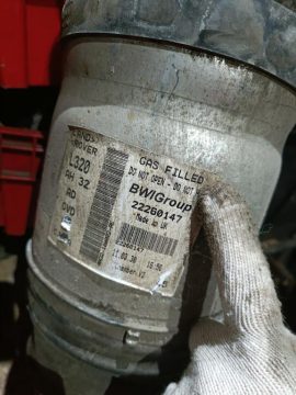 Пневмостойка задняя