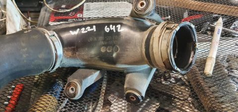 Патрубок воздушный