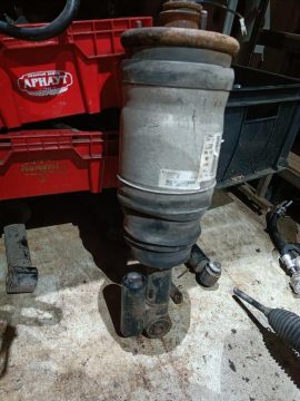 Пневмостойка