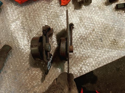 натяжной ролик