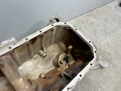 Поддон масляный двигателя