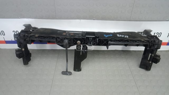 Рамка капота