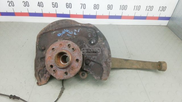 Ступица передняя левая