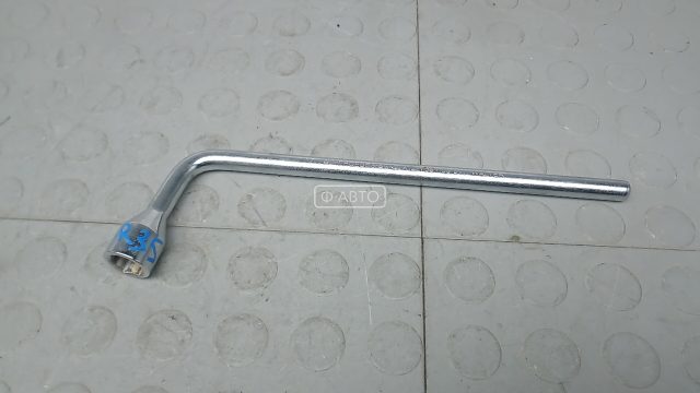 Ключ колесный