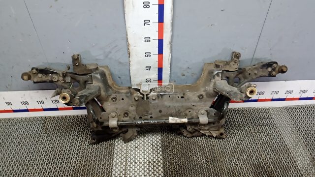 Балка подвески передняя